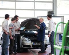 Oktatási Központja a gépjárműszervizek oktatásáért Bosch több mint 130 éves műszaki innovációja A Bosch több mint 130 éves tapasztalatra tett szert az átfogó autóipari technológiák egyik fő