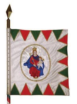 A szüleink, a családunk, a barátaink, az osztálytársaink, a városunk, a nemzetünk ezek a közösségek vesznek körül minket, ezeknek vagyunk tagjai.