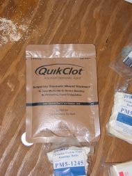 Példa az Alternatívára Tudomány : QuikClot - granulált zeolit; US Tactical Combat Casualty Care Committee ajánlása (Irak)