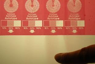 Az Autotype expozíciós kalkulátor Az Autotype expozíciós kalkulátor egy felbecsülhetetlen értékű eszköz az optimális expozíció meghatározásához, mivel lehetővé teszi, hogy több expozíciót lehessen