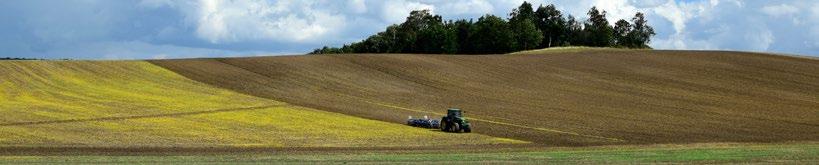 SZÁNTÓFÖLDINÖVÉNYTERMESZTÉS Összefoglaló a 2016. évi posztregisztrációs kukorica kísérlet eredményeiről Magyarországon 2016-ban 1054 ezer hektáron vettek szemes kukoricát a gazdálkodók.