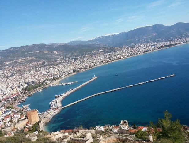FAKULTATÍV PROGRAMOK 2018 TÖRÖKORSZÁG Alanya városlátogatás Ezen a kiránduláson felfedezhetik a Torosz-hegység lábánál fekvő Alanya látványosságait, például a 13.