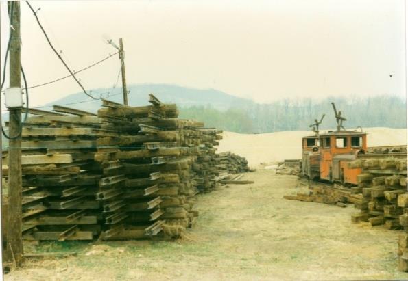 A bontási engedélyt 1988 május 13-án kiadták, a pálya bontása meg is kezdődött és még abban az évben be is fejeződött.