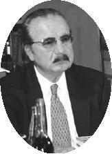 DR. VÁRDY BÉLA PROFESSZOR Várdy Béla professzor [angolul: Prof. Dr. Steven Béla Várdy] kisgyermekként, a második világháború utolsó hónapjaiban szülei társaságában hagyta el Magyarországot.