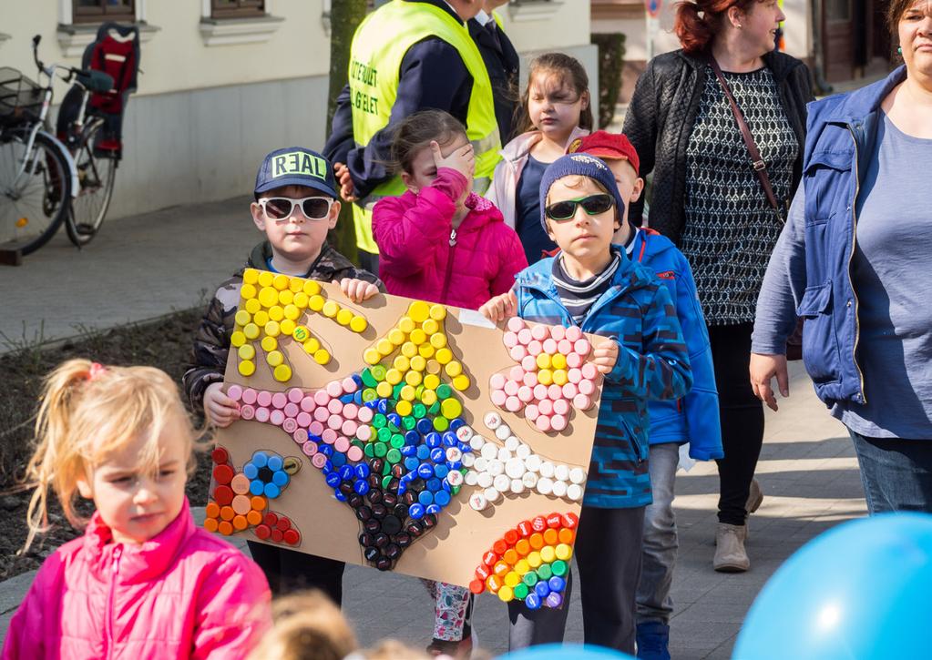 Egyesített Óvodája Tagintézménye Ewoldt Elíz Óvoda és a Béke sugárúti Óvoda csoportjainak műsora következett.