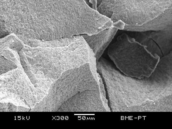 PLA laboratóriumi lebontása 10 10 5 5 Tömegváltozás [%] 0-5