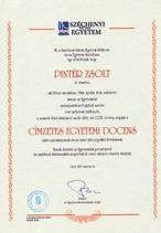 A díjjal a szakmai, oktatási tevékenységében kiemelkedően közreműködők értékes munkáját ismeri el az Egyetem. Pintér Zsoltnak ezúton is gratulálunk az AXIÁL Kft. vezetősége, illetve dolgozói nevében!