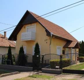 tanúbizonyságot.