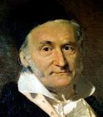 Az új század hajnala: Gauss Carl Friedrich Gauss (1777-1855, Göttingen): számítási forradalom két szinten: a legkisebb négyezetek módszere a sok lehetséges, gyakran ismeretlen észlelési hiba