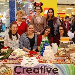 ÉVES BESZÁMOLÓ: Creative Colorful Market