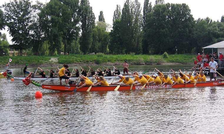 Day of Szeged Dragon Boat Race Our clinic has participated again in the Day of Szeged Dragon Boat Race which was held in 21. May 2011.