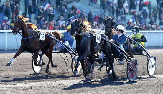 HÍREK Grand Prix de Paris-ban. A Hármas Korona utolsó ágának számító ütközetben a három hétéves egészen bámulatos, parázs csatát vívott, aminek a végén kisebb meglepetés született.