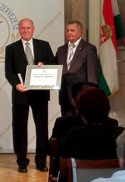 tagjainknak, köztünk Balogh Attilának, a záhonyi Műszaki Kocsiszolgálat Alapszervezet titkárának.