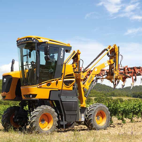 DŰLŐTŐL A PINCÉIG - A szőlőtermesztés gépesítése 2017 MULTIFUNKCIÓ Hazánkban eddig a traktorra szerelhető szőlészeti gépek terjedtek el, ugyanakkor a Pellenc a multifunkció elvén működő, sokoldalú
