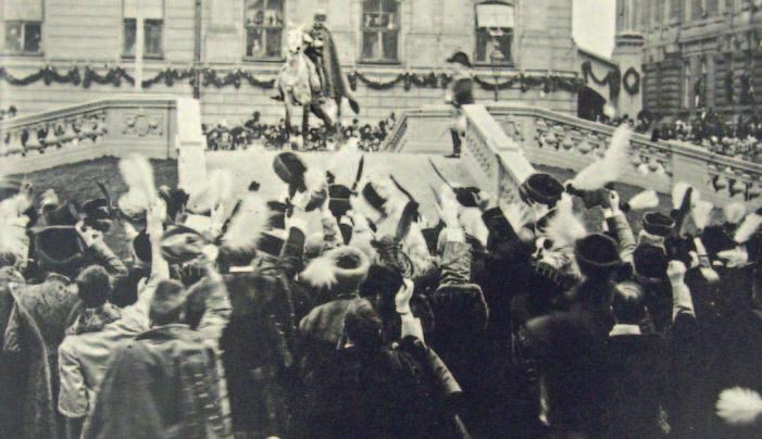tás. A magyar királykoronázások egyik elengedhetetlen szereplője volt a kora újkortól kezdve a nádor.