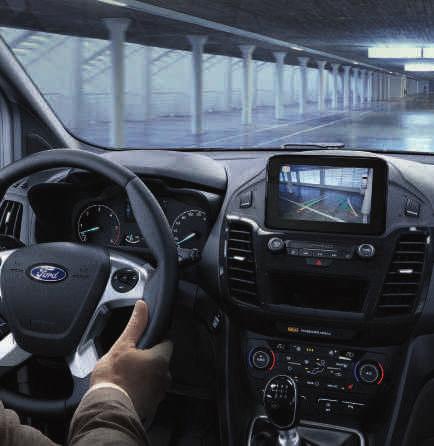 Egyszerűbb parkolás Az Aktív ki-/beparkolást segítő automatika beparkolja Tourneo Connect gépkocsiját Ön helyett.