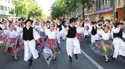 A menetben megjelennek a szürettel kapcsolatos