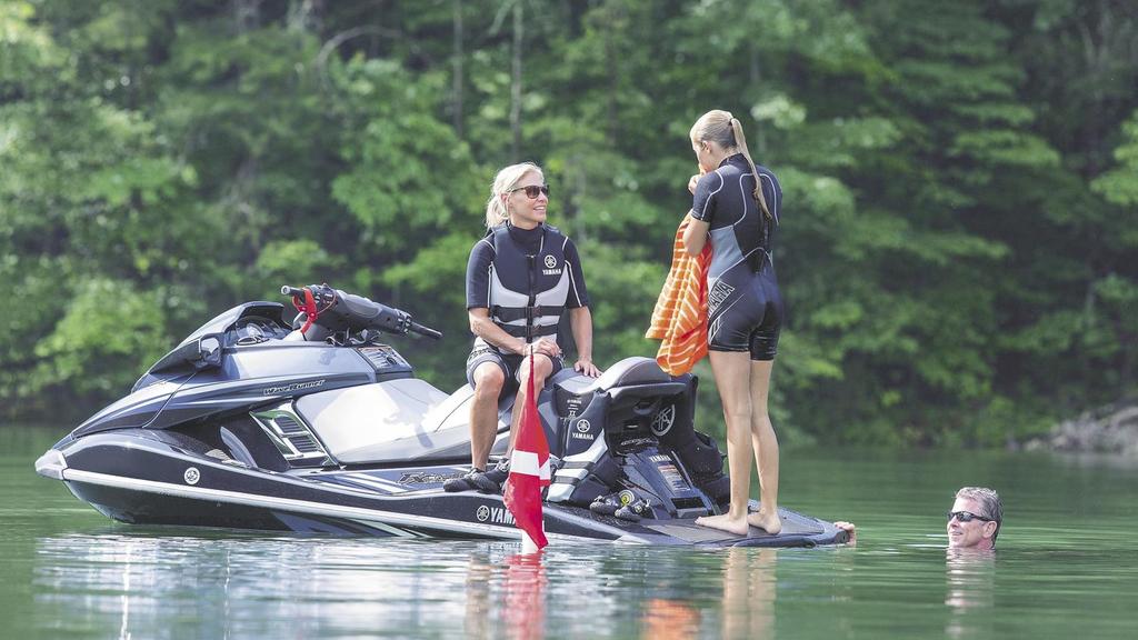 A világ legmegbízhatóbbnak tartott vízi járműve Napjaink WaveRunner hajóit hosszú évek tapasztalatai alapján világszerte megbízhatóságukról és nagy teljesítményükről ismerik emögött a hatékony 4