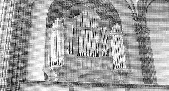 VII. FEJEZET: ORGONATÖRTÉNET 121 Odera menti Frankfurt, Jézus szíve templom. Wilhelm Sauer, 1901. (Op. 860.) 95-96. ábra I. man C-f3) II. man (C-f3) III.