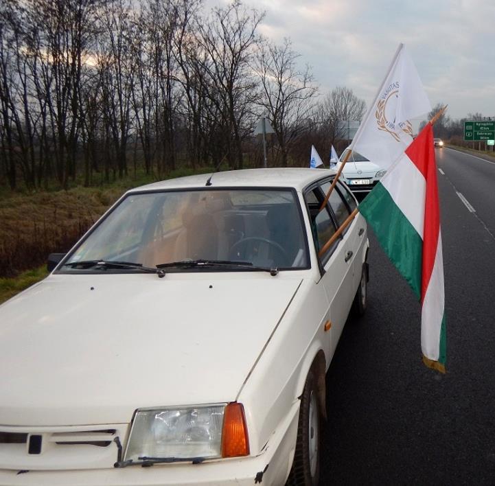 Vasutasok Szakszervezete Területi Képviselet Záhony ZÁHONYI VASUTAS IV. évfolyam, 29-30. szám 2014. december 22. Útelzártunk együtt Nehezen indult, mint némely vasutas kocsija aznap reggel.