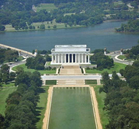 Tények és adatok a Lincoln-emlékműről Helyszín:... A National Mall nyugati vége, Washington, D.C.