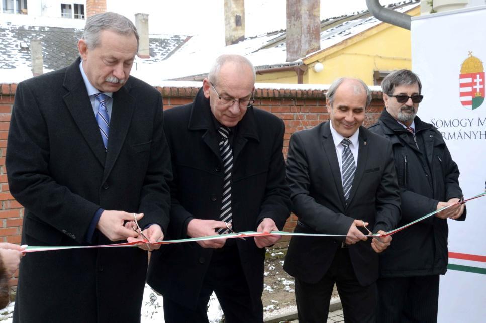 Az ünnepség zárásaként az országgyűlési képviselő, a kormánymegbízott,