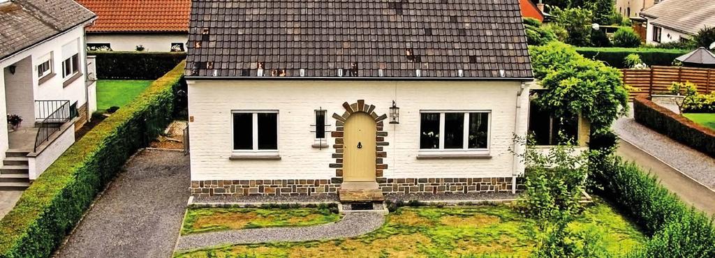 is bádogos munkáknál (rézhz is) tömít és ragaszt jól