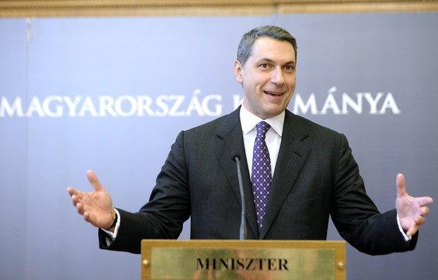 állatállománnyal rendelkeznek: több mint kétezer szarvasmarhát tartanak, melyek évente mintegy 12 millió liter tejet adnak.