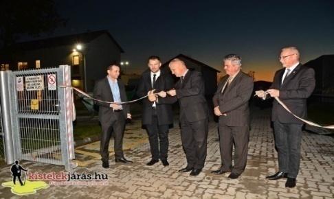 Tibor több családi cégük társtulajdonos vezetője Baks, Kistelek 11 db birtoktest 155 ha 324 mft Bátoriné Bartucz Mária több családi cégük társtulajdonosa Balástya, Kistelek, Pusztaszer 9 db