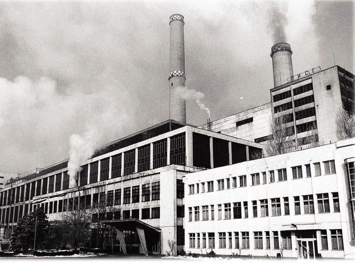 C7, C8, C9 - új gáztüzelésű gőzkazánok TA1 - meglévő gőzturbina ITG - gázturbina CR1, CR2 - hőhasznosító kazán CAF - melegvíz kazán az esetleges földrengéskor fellépő üzemzavart, és annak