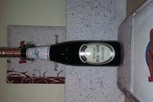 28. Tétel Furmint (dominium) 2017 Pannon Tokaj Tolcsva 17,6 E Z Ü S T Valószínűleg a friss kénezés miatt az illata gyenge, markáns savak lelhetők fel. gyors lecsengésű ital.