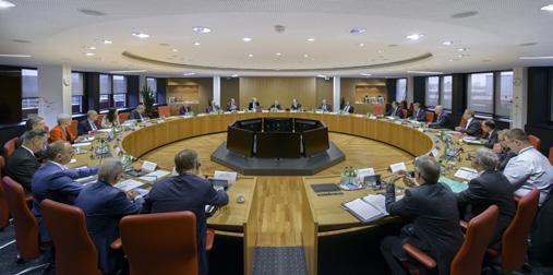 Átfogó eredmények 08 Megállapításaink Az Unió beszámolója megbízható és valós képet ad A 2016-os uniós beszámolót a nemzetközi költségvetési számviteli standardokkal összhangban készítették el, és az