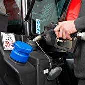 motorteljesítmény f/percnél = 99 kw (135 LE) Nyomatékrugalmasság Standard / Power Plus = 40% / 42% Teljesítmény (LE) 175 150 125