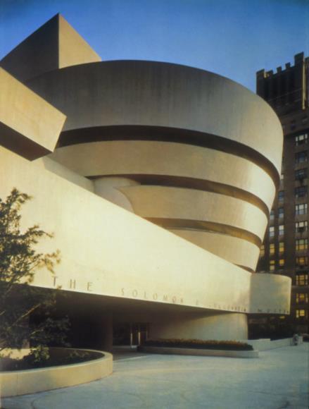Wright: Guggenheim Múzeum (New York) Alvar Aalto (alvar altó)(1898-1976): Finn építész, a 20. század egyik legeredetibb egyénisége.