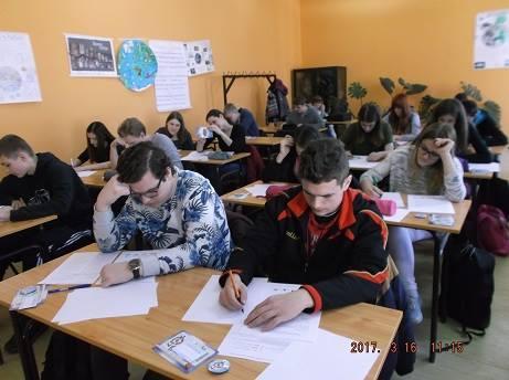A március 12-én tartott községi történelemversenyen, amit a zentai Egészségügyi Középiskola