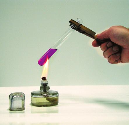 Gázégő és borszeszégő A laboratóriumi munka rendszabályai 1. A laboratóriumi munka legfontosabb feltétele a rend és a fegyelem. 2. Ne kezdj munkához addig, amíg a feladatot át nem tanulmányoztad!
