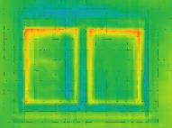 alábbi példában: energeto U w = 0,9 W/m 2 K Megtakarítás fűtési szezononként* Hőszigetelt üvegezésű ablakokhoz képest (15-20 éves, U w = 2,8 W/m²K) Fűtőolajmegtakarítás: 1.