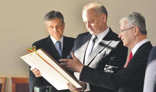 Azon kevés városok közé tartozik Komárom, ahol két alkalommal tett látogatást Andrej Kiska.