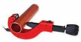 Vágás Kézi fémcsővágók 1 TUBE CUTTER 30 PRO / 0 Rézcső vágó Ø 3 0 mmig (1/8 2 ig) n Réz, sárgaréz, alumínium és vékonyfalú acélcsövekhez n Két hornyolt vezetőgörgő a peremközeli vágásokhoz n