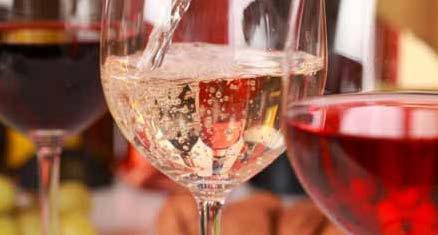 : 11,5% V/V karton ár/üveg: 999,- 1268, 73 1 l: 1691,64 karton ár: 7612,38 LA GIOISA Bianco frizzante Rosato frizzante alk.