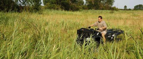 Első pillantásra feltűnt, hogy hatalmas testű motorról van szó, ilyen nagy és masszív monstrumot még alig láttam, talán leginkább a Yamaha Grizzly modelljére emlékeztet.