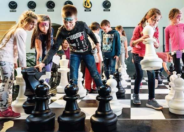 standokon kis segítséggel mindenki elkészítheti saját kürtőskalácsát. 0+. Bp. XII., Gesztenyés-kert O Okt. 12-14. FREE!