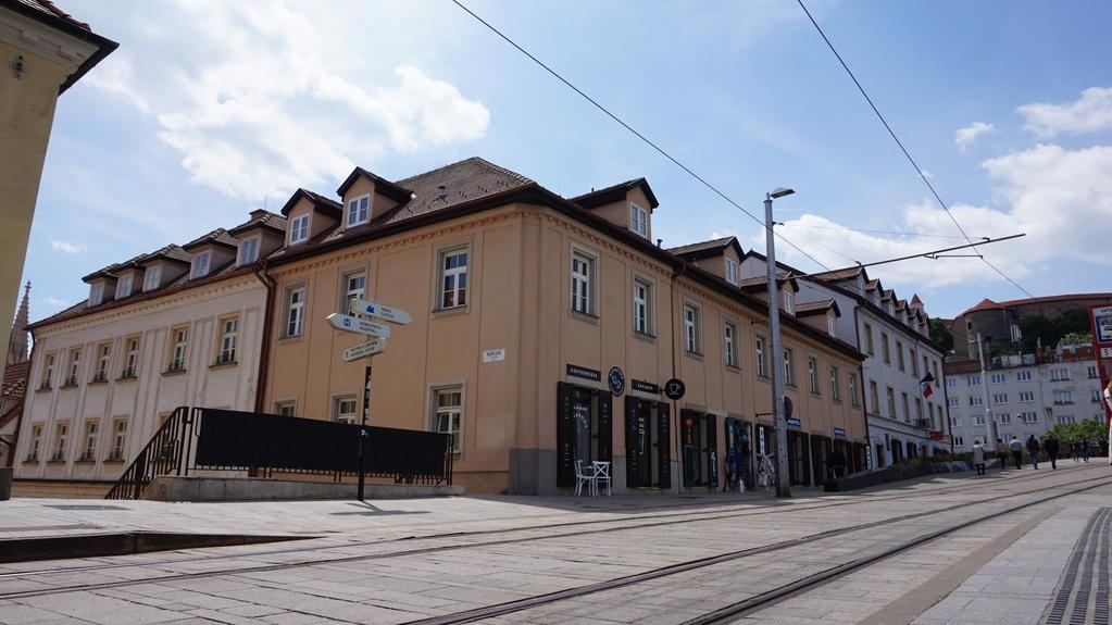 Intézményünkről A Pozsonyi Magyar Szakkollégium az első bentlakásos felvidéki magyar szakkollégium, 2016-ban kezdte tevékenységét interdiszciplináris intézményként.