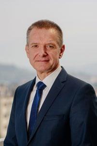Izvještaj menadžmenta 16 Nikola Ljushev izvršni direktor Nikola Ljushev, diplomirani inženjer elektrotehnike za elektroniku i telekomunikacije je svoju karijeru u telekomunikacijama započeo 1997.
