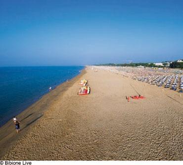 között Bibione 20 % kedvezmény a lignanói golfklub belépőjére an Marino (pályaengedély szükséges) Európa kártya* számos kedvezménnyel (a időtartamára érvényes) Foglalási kód: 9284848 Homokos strand: