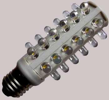 LCA erdmények 4 vizsgált lámpatípus: T5 fénycső Kerámiacsöves fémhalogén LED beépített előtéttel LED előtét nélkül, reflektorral Mind a négy inkább közületi, nem lakossági használatra