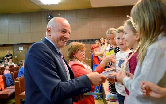 predstaviteľov mesta a verejnej správy v Dome kultúry. Podnikateľské subjekty majú neoceniteľný vplyv na kvalitu života v meste a ich pomoc a prístup si nesmierne vážim.