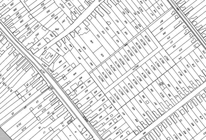 A község újkori arculatát jelentik az 1960-as években épített kockaházak : Jellemzően négyzetalaprajzot közelítő, mintegy 100 m 2 alapterületű kéthelység soros háztípusok, sátortetővel.
