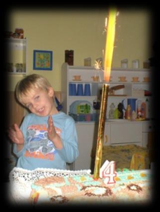 III/2/4 A hagyományok ápolása "... Szertartásra szükség van,... A szertartás teszi, hogy egyik nap különbözik a másiktól, az egyik óra a többitől.