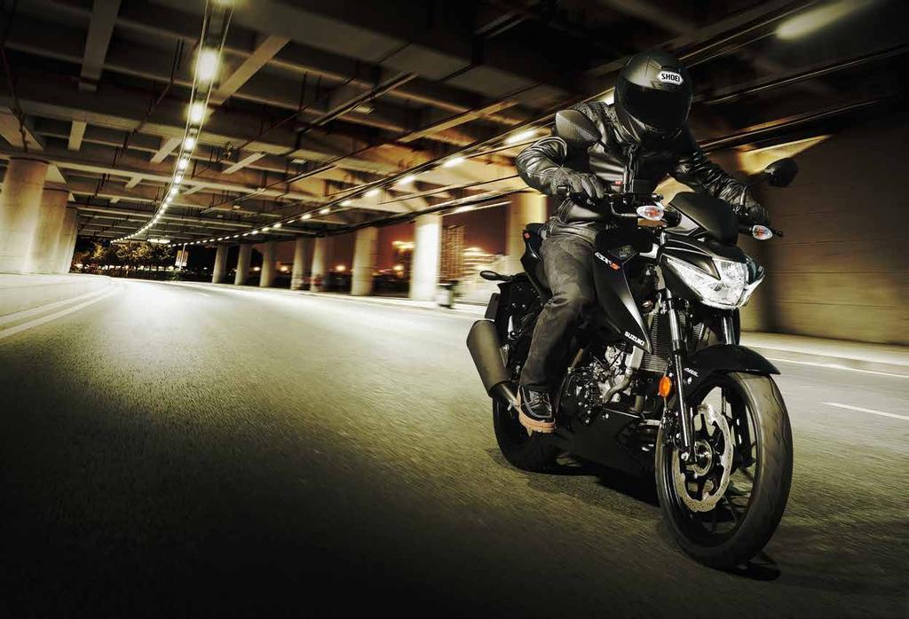 Izgalmas választás Az új GSX-S125 egy izgalmas, új utcai sportmotor, amely a kategóriájában a leggyorsabb és a legjobb teljesítmény / súly